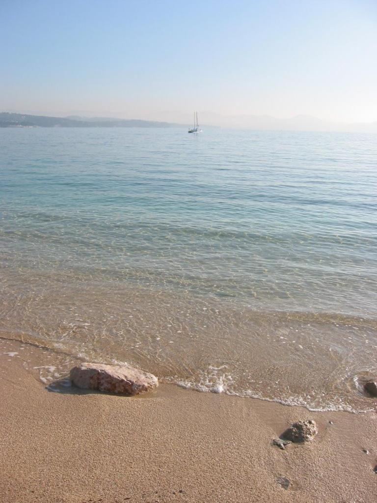 Blue Summer Vibes Apartment For 4P, Ac, Balcony, Parking, Beach At 50M, Spa Access -4 ลาซิโอตาต์ ภายนอก รูปภาพ
